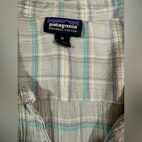 Patagonia Organic cotton button down SIZE MEDIUM - Picture 2 of 5